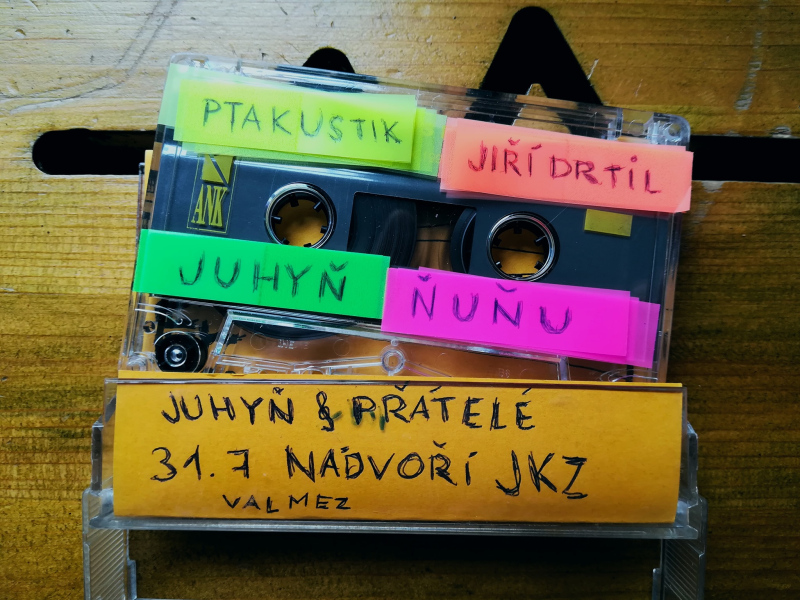 Juhyň & přátelé