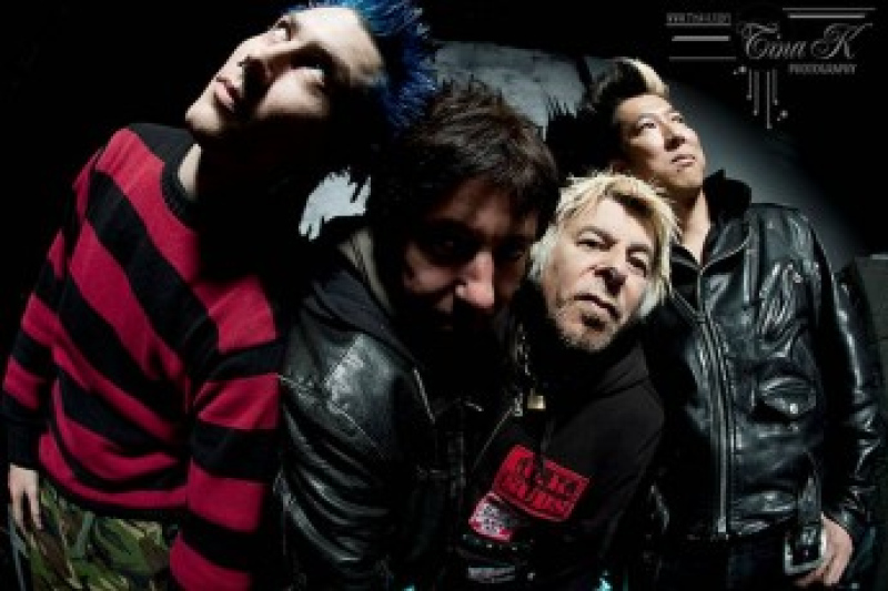 UK SUBS + TV SMITH